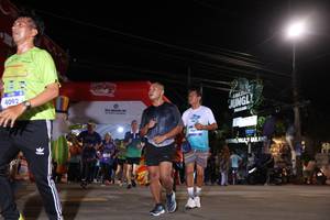 BIB: 4092
                            <button type="button" onclick="openModal(26227828)" class="btn btn-primary btn-sm float-right btn-popup" data-toggle="modal" data-target=".modal-high-quality">
                        <i class="fas fa-shopping-cart"></i> Add to Cart
                    </button>
                                            <button type="button" onclick="isThisMe(26227828, true)" class="btn btn-success btn-sm float-right btn-popup btn-isme hidden" data-toggle="tooltip" data-placement="bottom" title="นี่คือรูปของคุณใช่ไหม คลิกที่นี่เพื่อเอาเข้าอัลบั้ม">
                        <i class="fas fa-plus"></i> Add to album
                    </button>
                    <button type="button" onclick="isThisMe(26227828, false)" class="btn btn-warning btn-sm float-right btn-popup btn-isnotme hidden">
                        <i class="fas fa-ban"></i> Remove from album
                    </button>